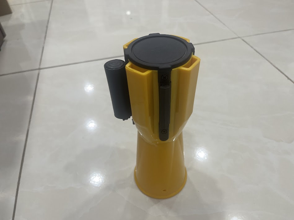 Cuộn dây kéo nối chóp nón giao thông